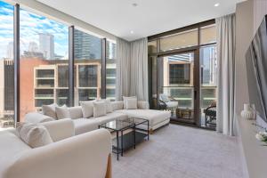 Lavish 1-Bedroom with Burj Khalifa view in Peninsula