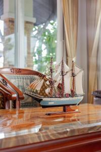 Villa Nautica Pattaya - Luxury 4 BR Villa With Boathouse