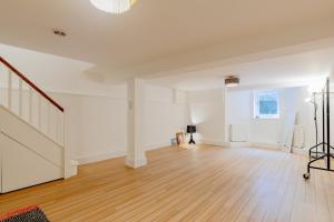 Luxuriously Curated 4BD Home Stoke Newington
