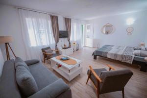 Odisea House