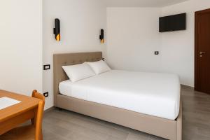 Double Room with Spa Bath