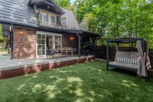 BalChill House With Sauna And Jacuzzi - Happy Rentals