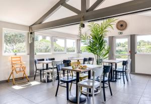 Hotels B&B HOTEL Narbonne 1 : photos des chambres