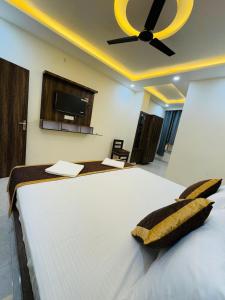 The Bella Inn