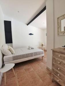 Maisons de vacances Jolie maison independante avec jardin et piscine : photos des chambres