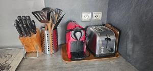 Grand studio lumineux à côté des plages