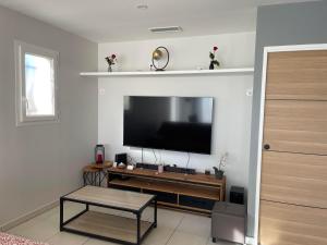 Villa calme deux chambres proche de la mer tout confort