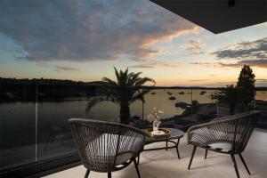 Villa Isla Verde for 10 people with private pool & sauna only 10 meters from the sea