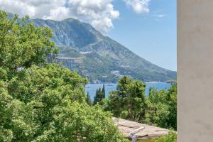 Twin Towers LT Luxury