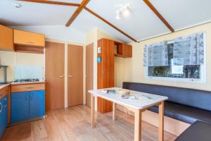 Maisons de vacances Les Mimosas - Location Familiale : photos des chambres