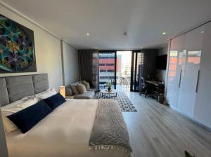 Luxury Apartment, Table Mountain View, 24 hours Power