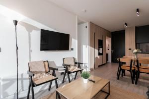 Prime Location Modern 1BR Las Condes Apt