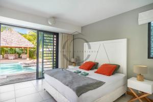 Villa Ayoo - West Coast, Private Villas Resort