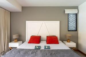 Villa Ayoo - West Coast, Private Villas Resort