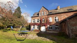 Maisons de vacances Les Trois Moulins - 10min de Pont L-Eveque - 6 personnes : photos des chambres