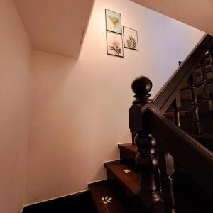 Gwangalli Yellow Door