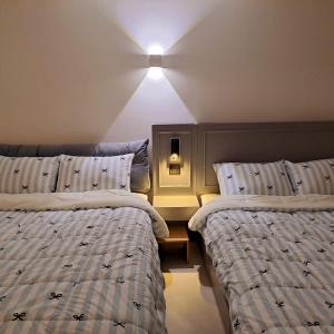 Gwangalli Yellow Door