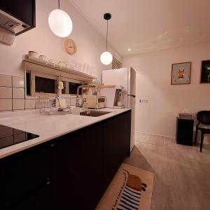 Gwangalli Yellow Door