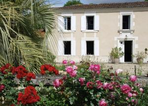 Maisons de vacances L echappee belle en campagne charentaise : photos des chambres