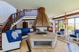 RENT4REST Sesimbra 4Bdr Ocean View and Private Pool Villa