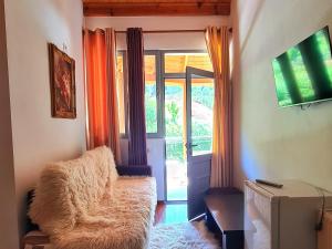 Duplex Apartment room in Sofra E Shpatit