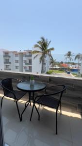 Departamento en suites palmas, con club de playa