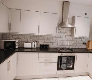 Contemporary Private Bedroom Retreat