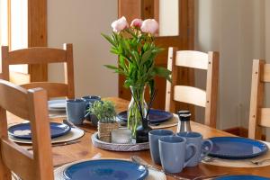 Spacious 4-Bed Home Families & Professionals