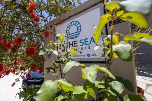 By the Sea Apartments-studios