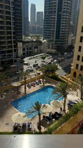 Marina View Luxury Retreat Modern Apartment JBR Dubai