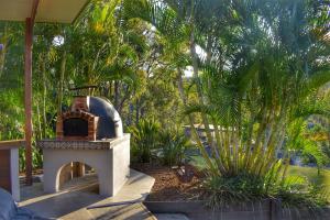 Huge Hidden Hinterland Estate