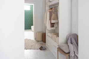 VLC HOST - J.J Sister