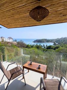 Ocean View 2-Story Loft Near the Best Beaches