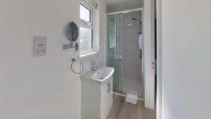 D37 Irene, Riviere Towans