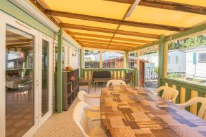 Campings Mobilhome Mh 212 : photos des chambres