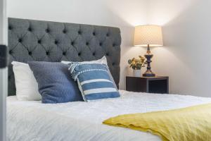 The Lazy Loft - Stay for 4