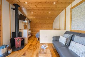 Brownthwaite Luxury Pod with Hot Tub at Fell View Park Kirkby Lonsdale