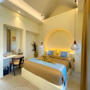 Honeymoon private pool villa - bohemian vibes