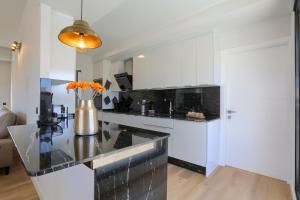 Villa Dorada del Roque, heated pool & luxury in El Roque