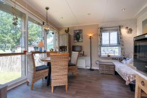 Hello Zeeland - Hoge duvekotsweg 12