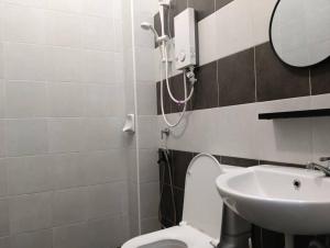 Bonda Homestay Kulai - Malay Only