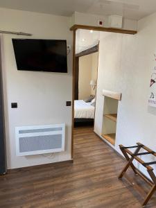 Hotels La Pomme de Pin : photos des chambres