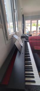 Villas Belle maison, beau quartier, piscine, proche centre, 5 chambres : photos des chambres