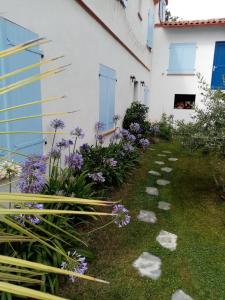 Villas Belle maison, beau quartier, piscine, proche centre, 5 chambres : photos des chambres