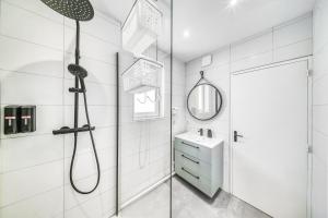Appartements IDEAL Pro & Familles, Billard, Borne Arcade, Netflix et Disney Plus, Jeu Bonus OFFERT : photos des chambres