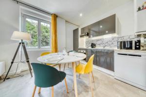 Appartements IDEAL Pro & Familles, Billard, Borne Arcade, Netflix et Disney Plus, Jeu Bonus OFFERT : photos des chambres
