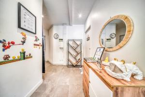 Appartements IDEAL Pro & Familles, Billard, Borne Arcade, Netflix et Disney Plus, Jeu Bonus OFFERT : photos des chambres