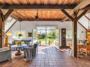 Holiday Home Hennevelt by Interhome