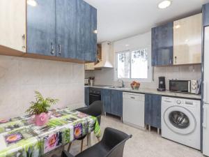 Holiday Home Mercury by Interhome