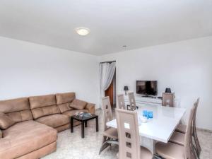 Holiday Home Mercury by Interhome